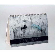 CALENDRIER CHEVALET ILLUSTRE DE 13 PHOTOS DE YAN ARTHUS BERTRAND "L'HOMME ET L'EAU"